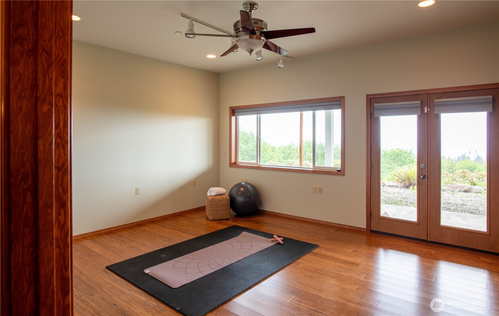 975 E Simmons Road Port Angeles WA 98362
