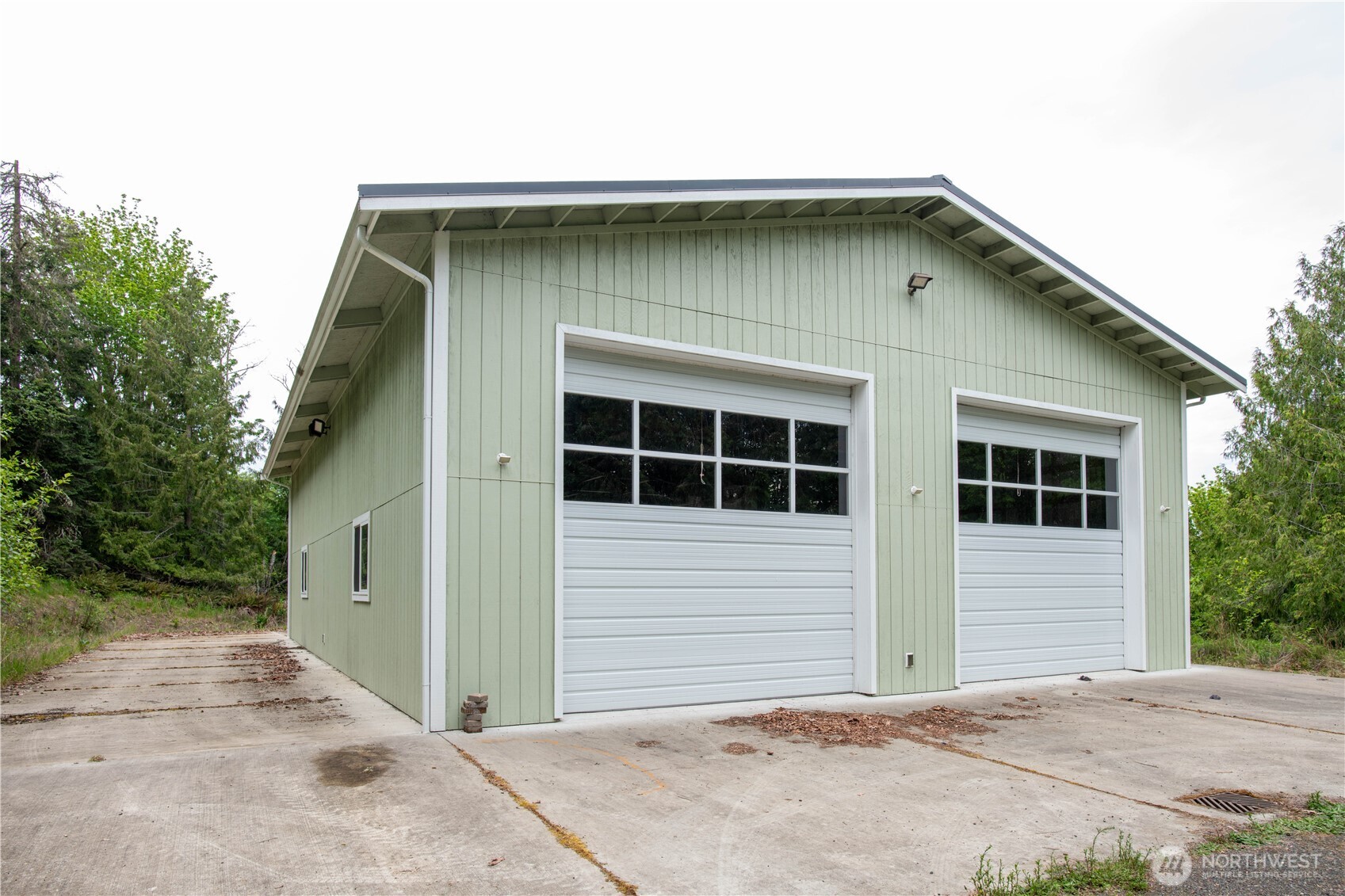 975 E Simmons Road Port Angeles WA 98362