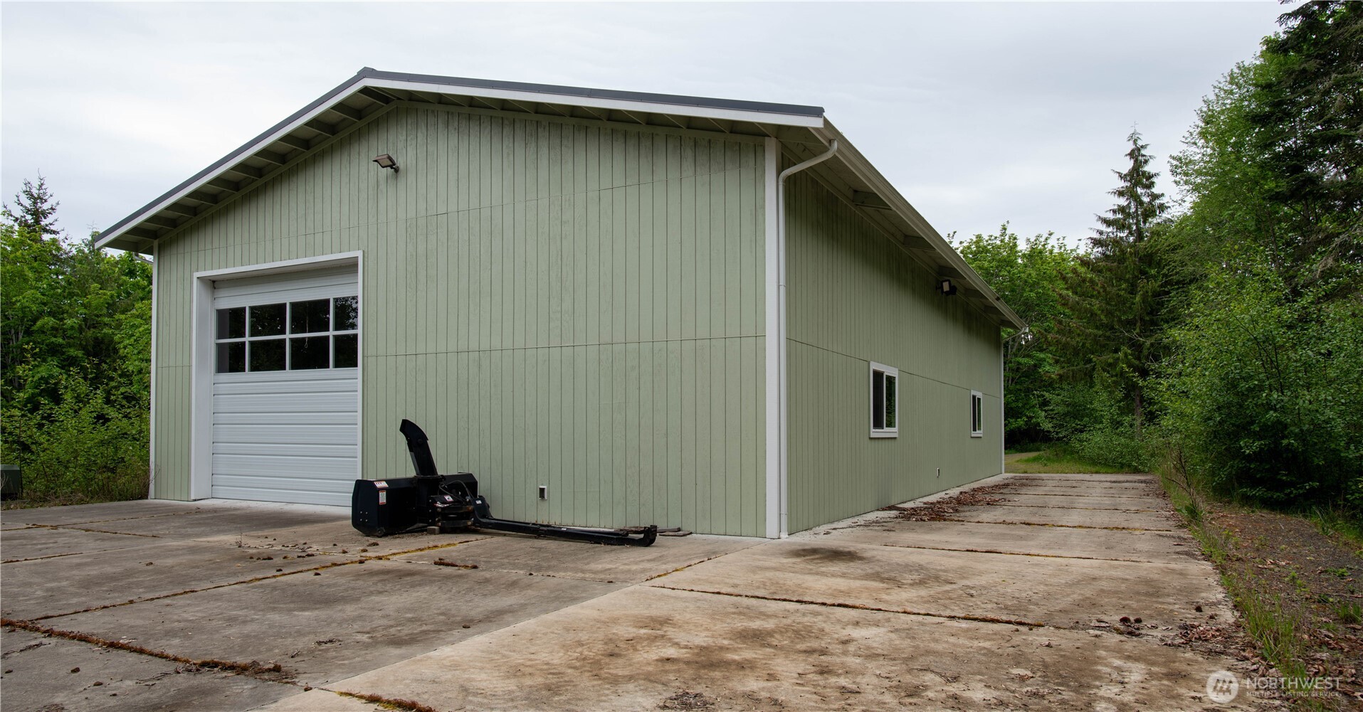 975 E Simmons Road Port Angeles WA 98362