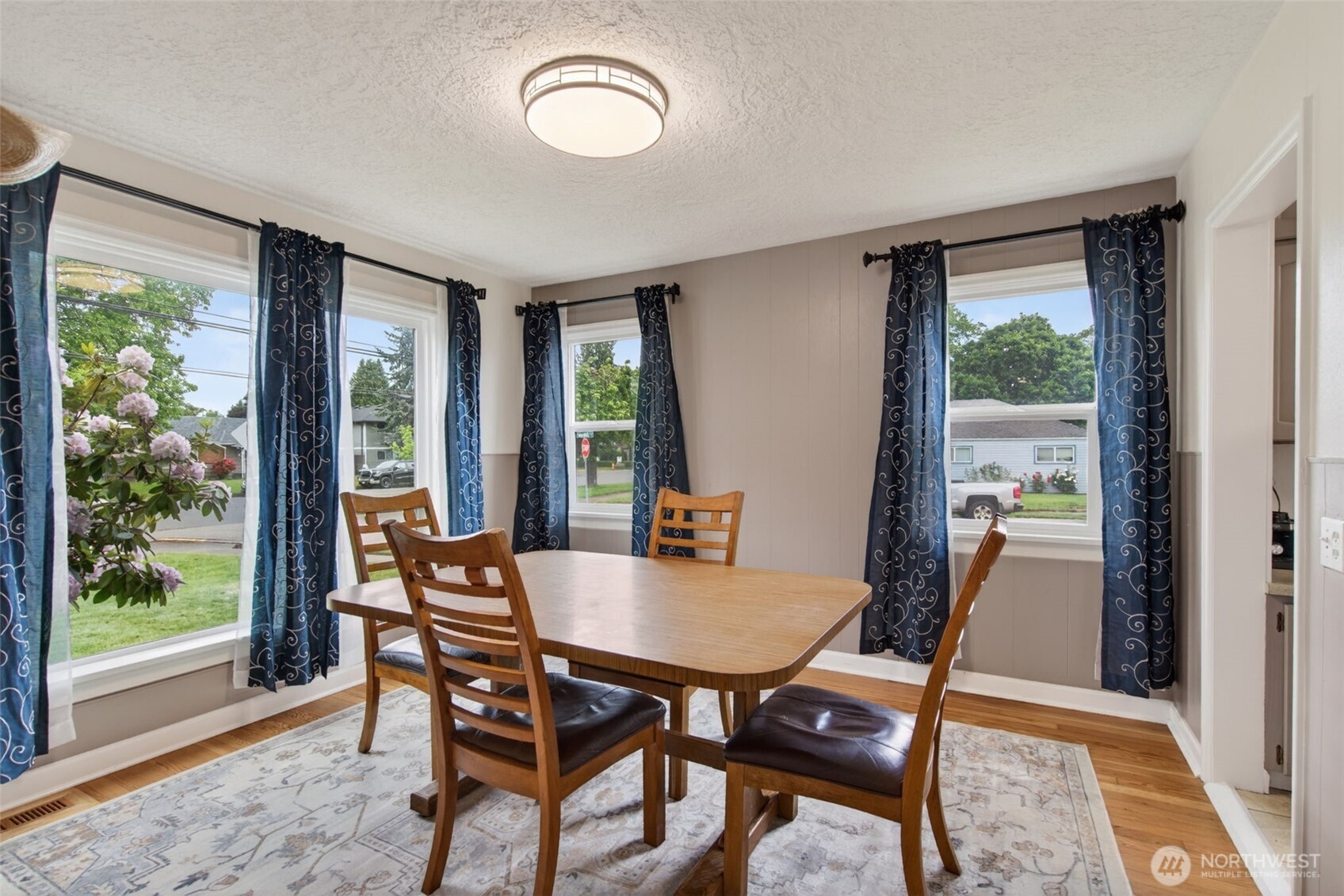 1528 7th Avenue Longview WA 98632