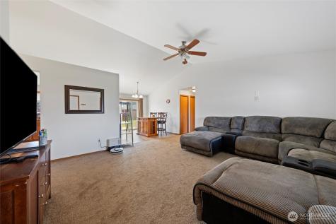 1317 W Electra Street Moses Lake WA 98837