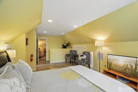 11633 NE 92nd Street Kirkland WA 98033