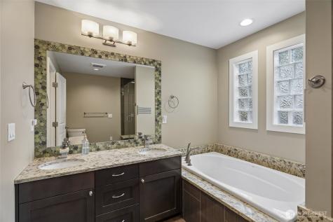 11633 NE 92nd Street Kirkland WA 98033