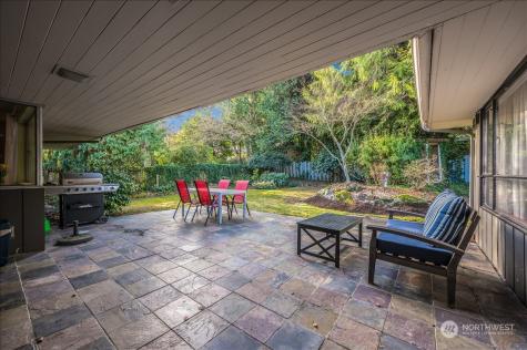 16021 38th Avenue Ne Lake Forest Park WA 98155