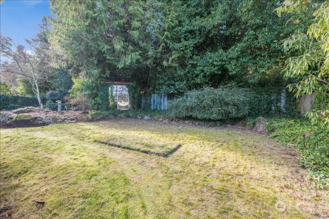 16021 38th Avenue Ne Lake Forest Park WA 98155