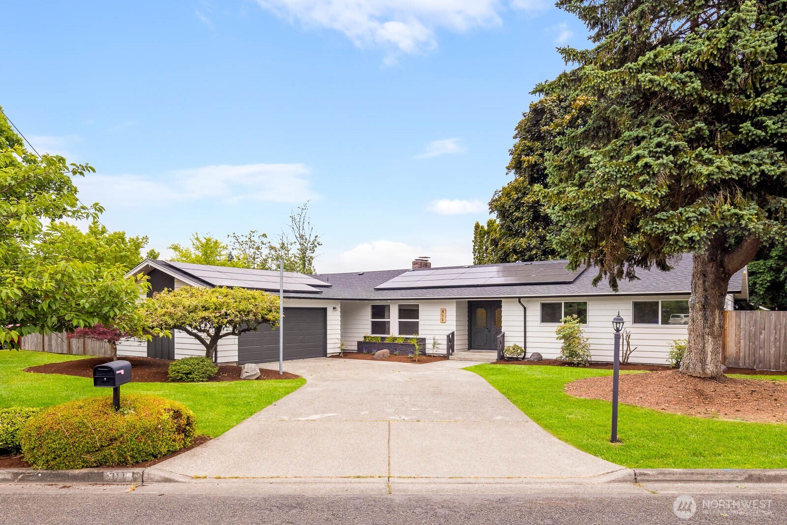 811 18th Street SW Puyallup WA 98371