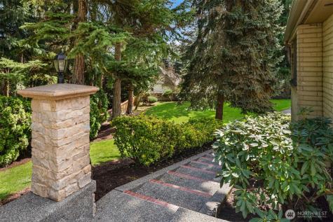 13214 180th Avenue NE Redmond WA 98052