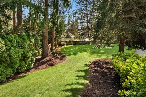 13214 180th Avenue NE Redmond WA 98052