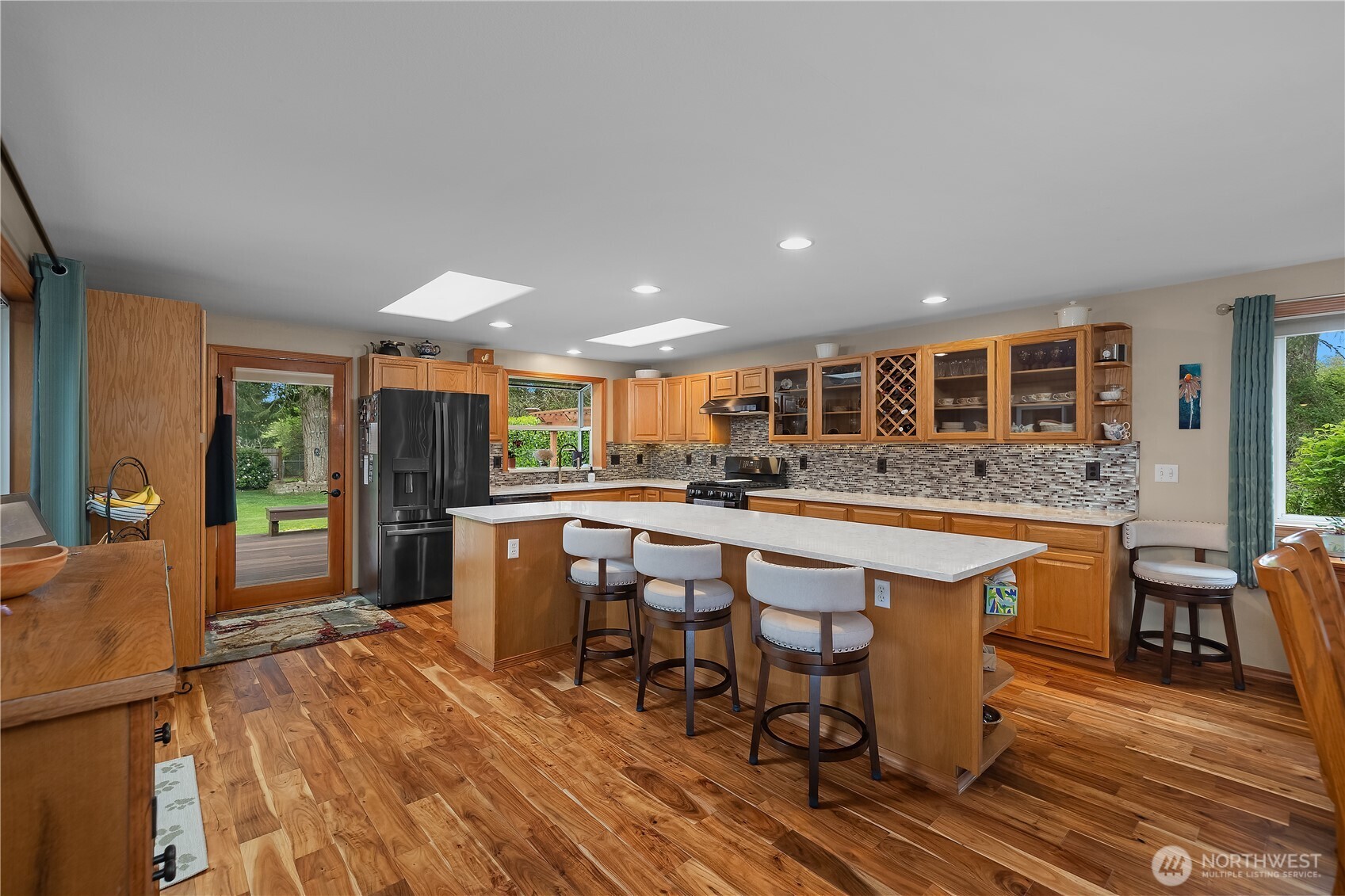 5732 Hill Street NE Olympia WA 98516