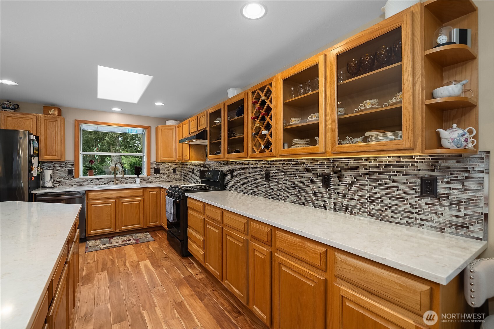 5732 Hill Street NE Olympia WA 98516