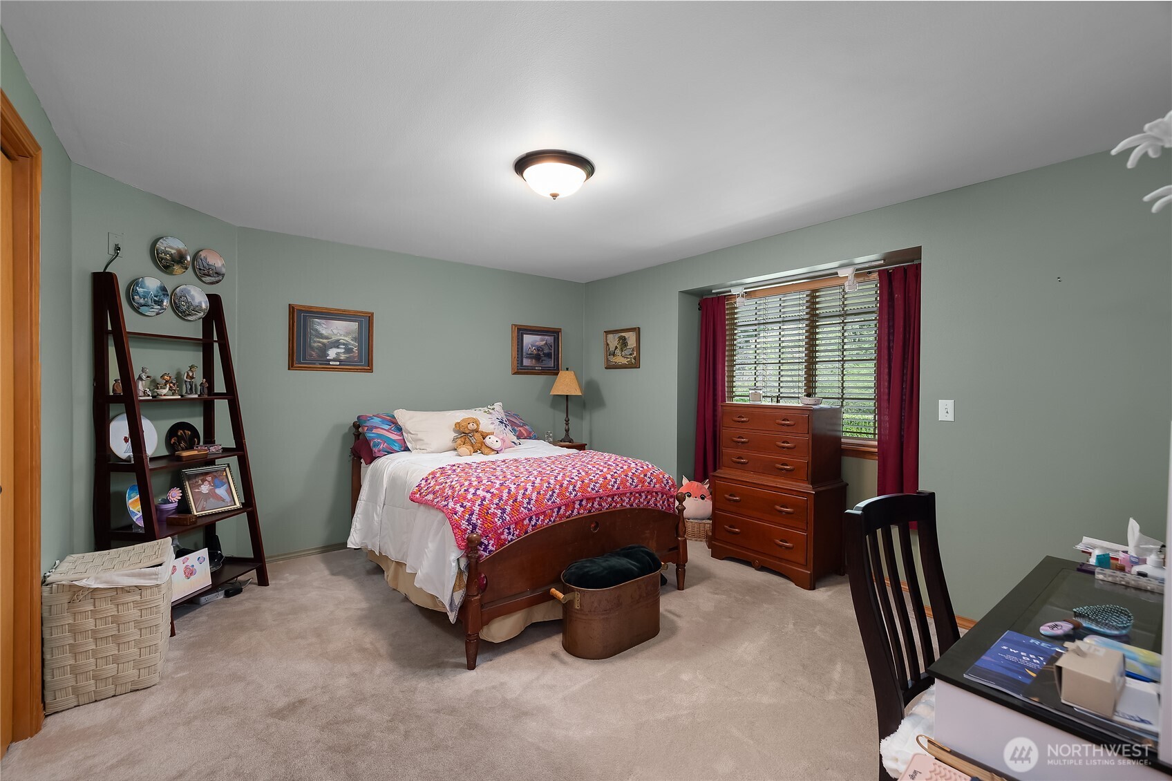 5732 Hill Street NE Olympia WA 98516
