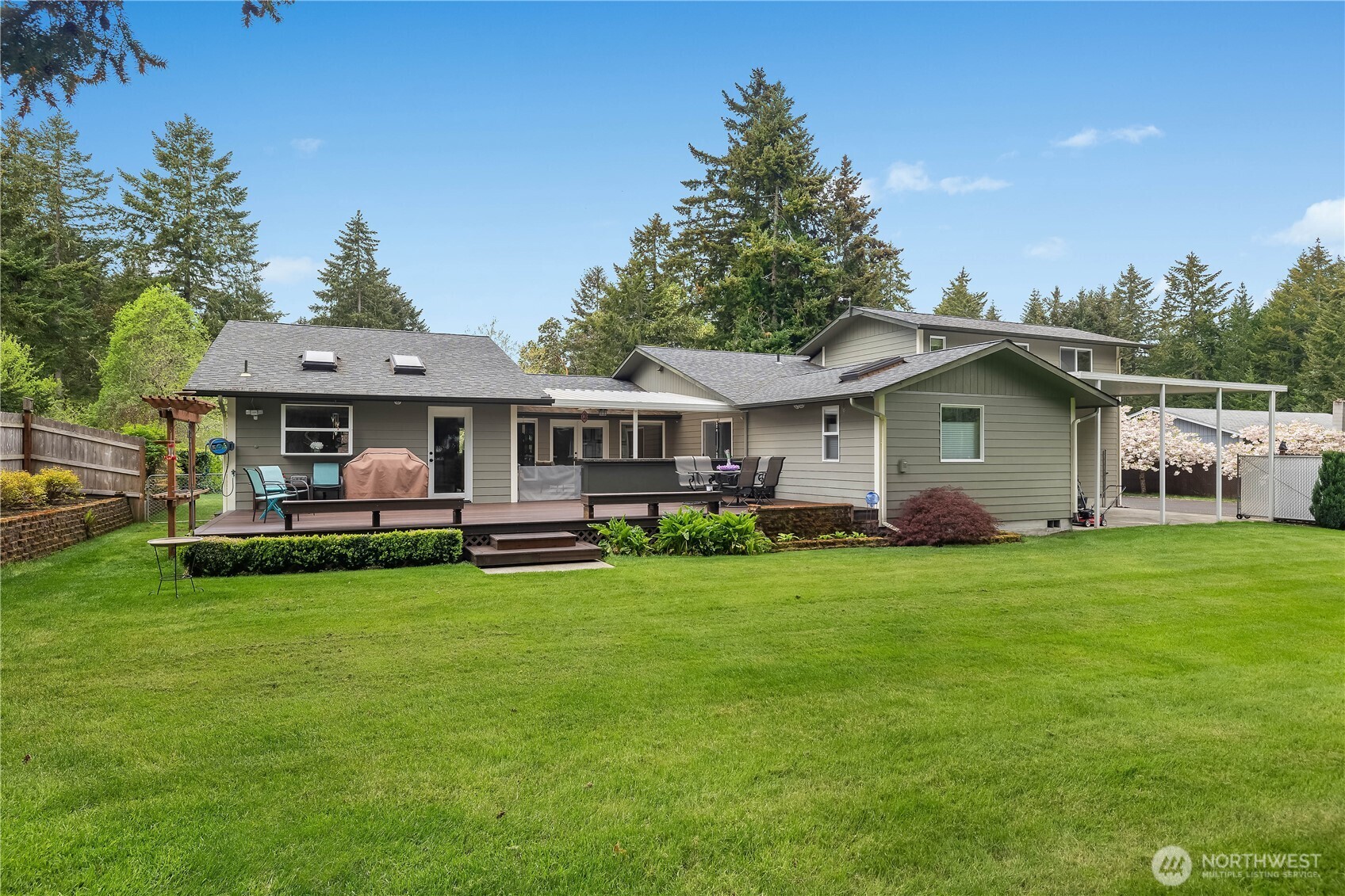 5732 Hill Street NE Olympia WA 98516