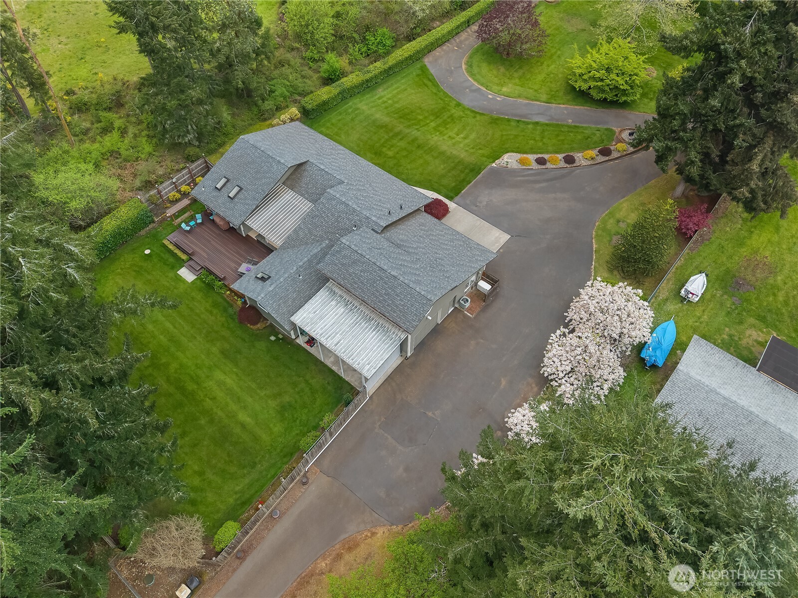 5732 Hill Street NE Olympia WA 98516