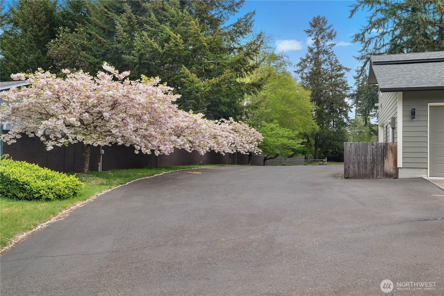 5732 Hill Street NE Olympia WA 98516