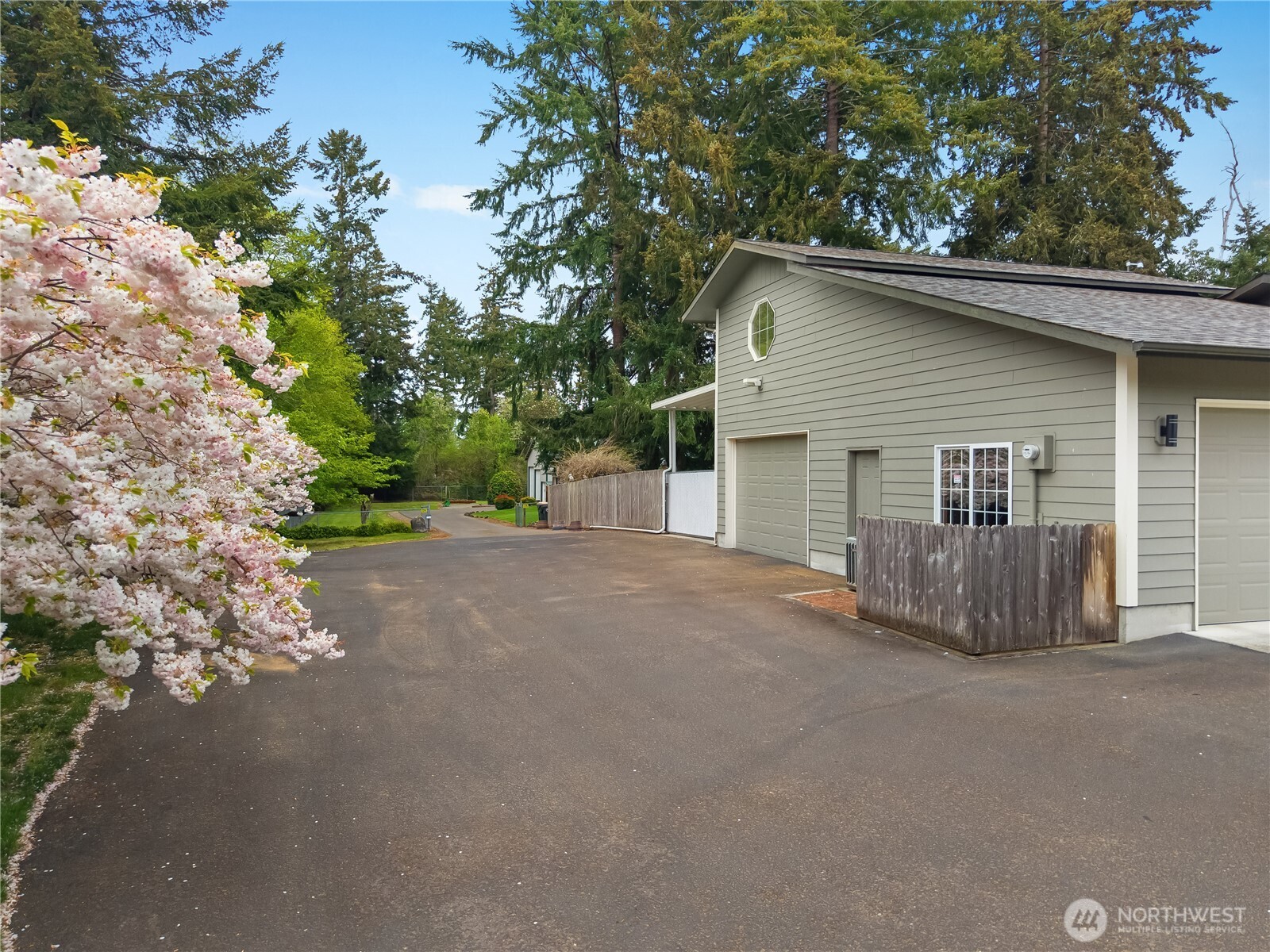5732 Hill Street NE Olympia WA 98516