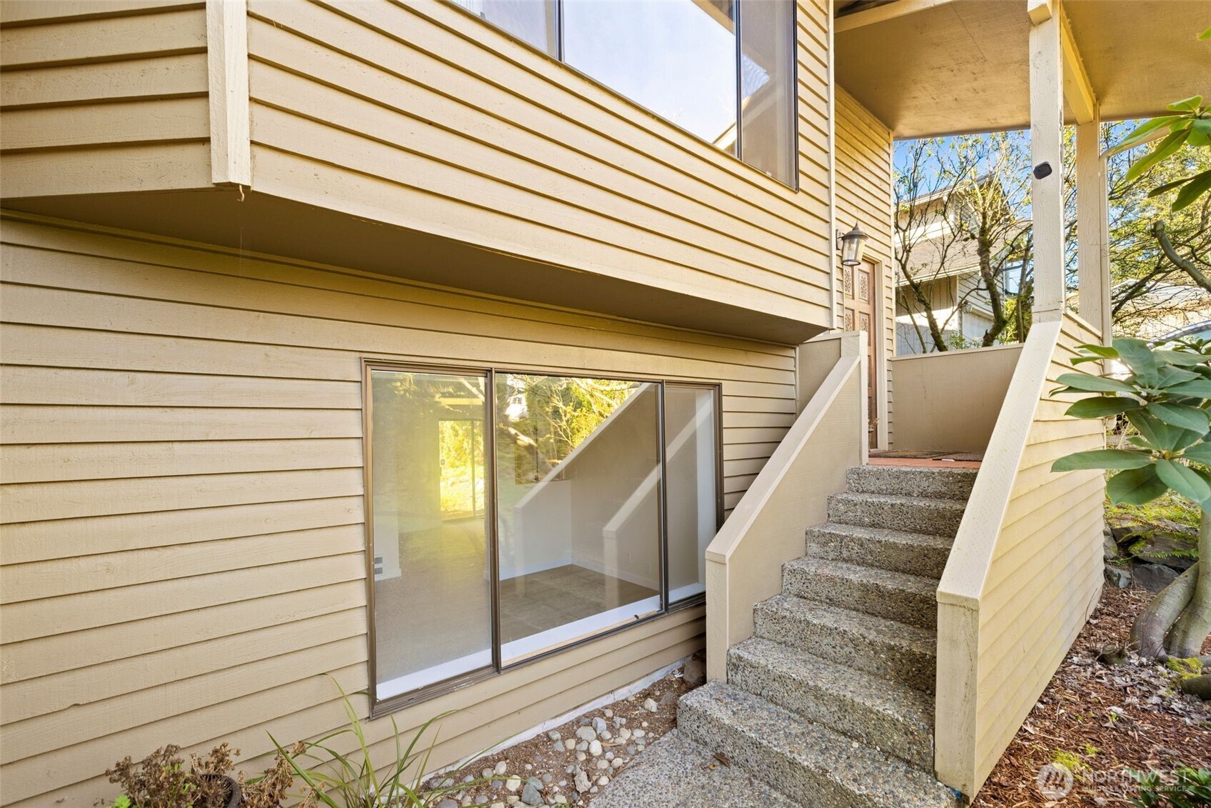 917 N 100th Street Seattle WA 98133