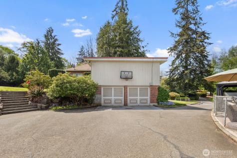 6612 NE 202nd Street Kenmore WA 98028