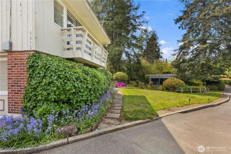 6612 NE 202nd Street Kenmore WA 98028
