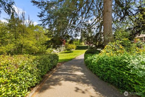 6612 NE 202nd Street Kenmore WA 98028