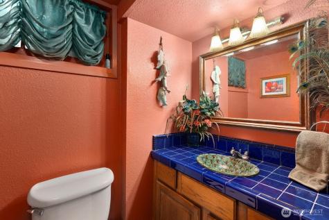 6612 NE 202nd Street Kenmore WA 98028