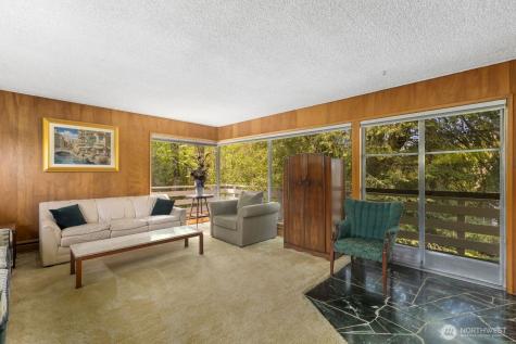 6612 NE 202nd Street Kenmore WA 98028