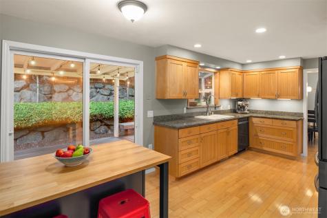 1517 3rd Place Kirkland WA 98033