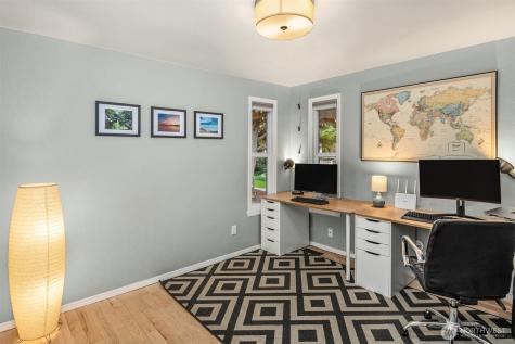 1517 3rd Place Kirkland WA 98033