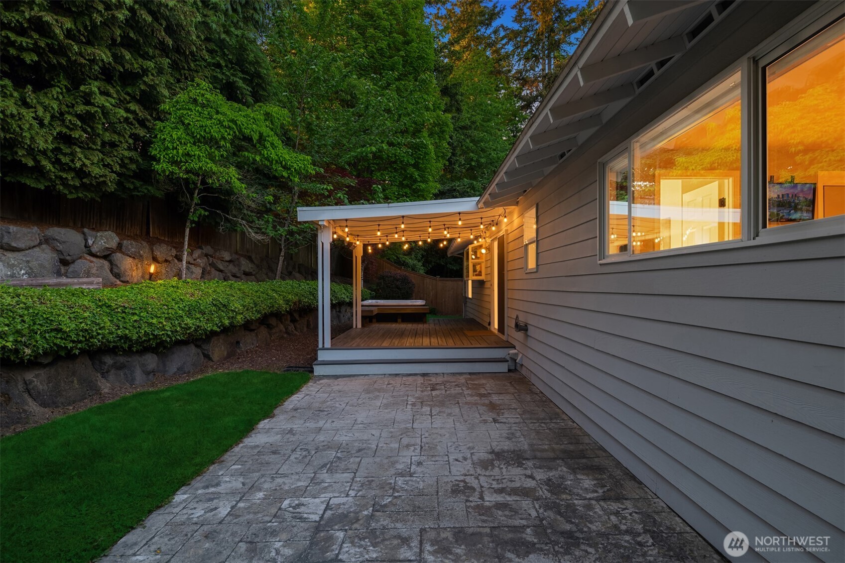 1517 3rd Place Kirkland WA 98033