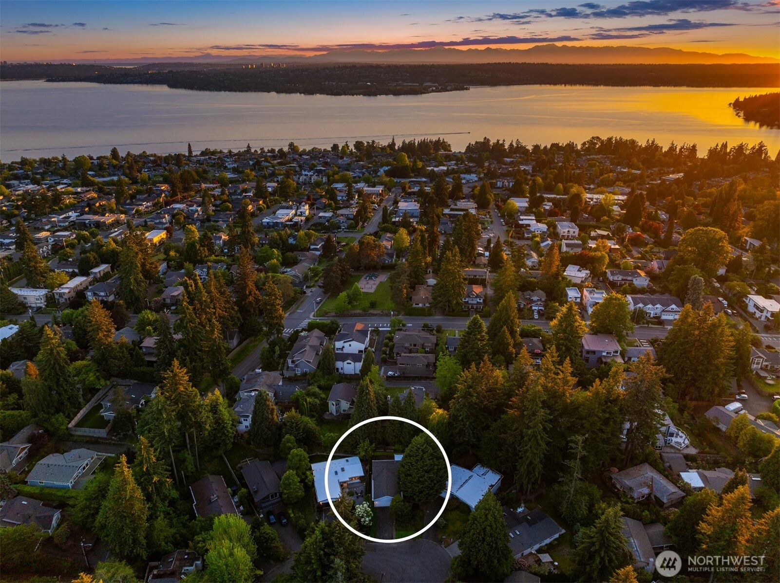 1517 3rd Place Kirkland WA 98033