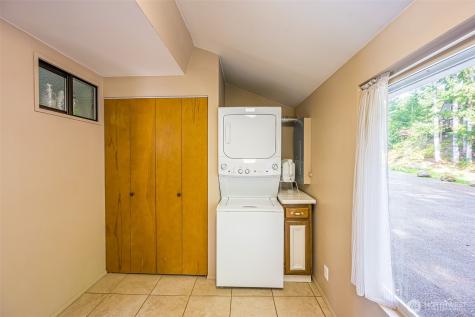 42 Storman Place Port Angeles WA 98363