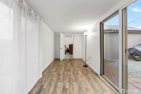 718 N 1st Street Mount Vernon WA 98273