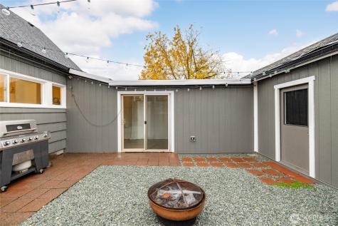 718 N 1st Street Mount Vernon WA 98273