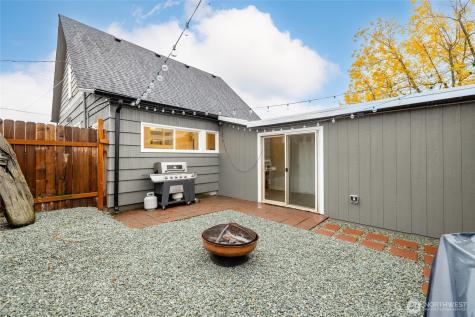 718 N 1st Street Mount Vernon WA 98273