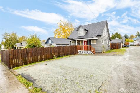 718 N 1st Street Mount Vernon WA 98273