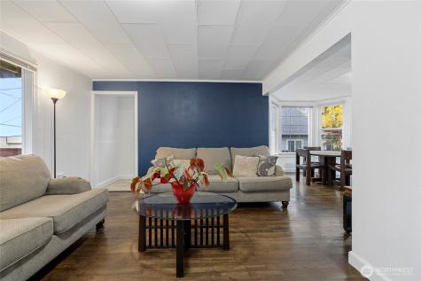 718 N 1st Street Mount Vernon WA 98273