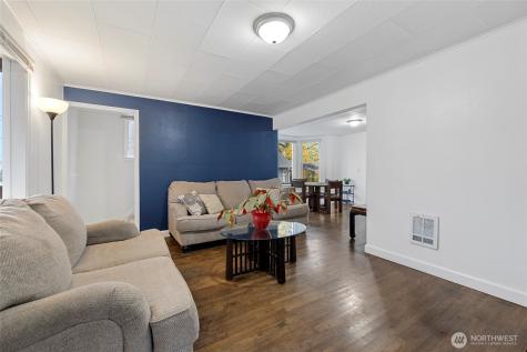 718 N 1st Street Mount Vernon WA 98273