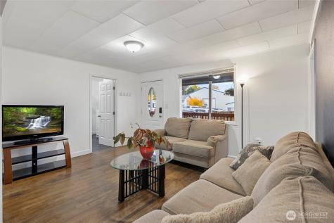 718 N 1st Street Mount Vernon WA 98273