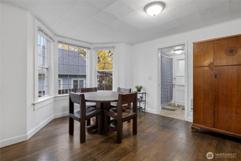 718 N 1st Street Mount Vernon WA 98273