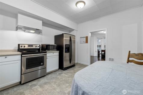 718 N 1st Street Mount Vernon WA 98273