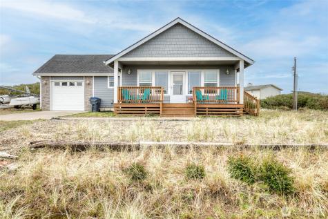 1225 Storm King Avenue SW Ocean Shores WA 98569