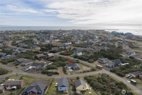 1225 Storm King Avenue SW Ocean Shores WA 98569