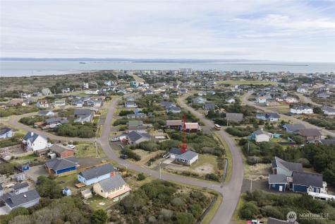 1225 Storm King Avenue SW Ocean Shores WA 98569