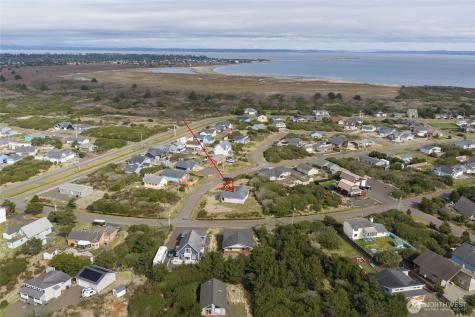 1225 Storm King Avenue SW Ocean Shores WA 98569