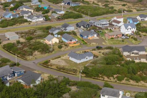 1225 Storm King Avenue SW Ocean Shores WA 98569