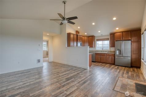 1225 Storm King Avenue SW Ocean Shores WA 98569
