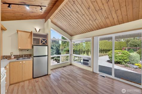 418 Briar Road Bellingham WA 98225