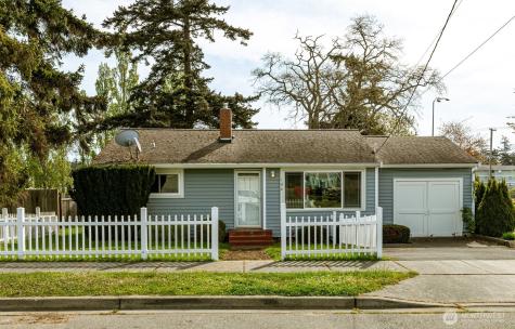 164 NE Ernst Oak Harbor WA 98277