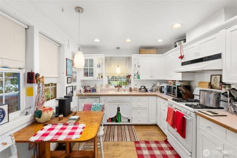4311 Romano Lane Tokeland WA 98590