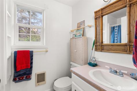 4311 Romano Lane Tokeland WA 98590