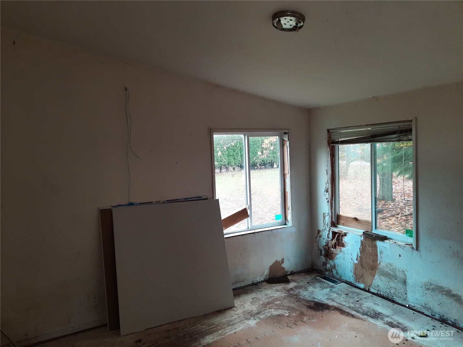 9202 Thunderbird Lane Concrete WA 98237